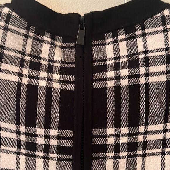 MICHAEL KORS COLLECTION Double-Knit Plaid Handkerchief Dress XS - Picture 5 of 9